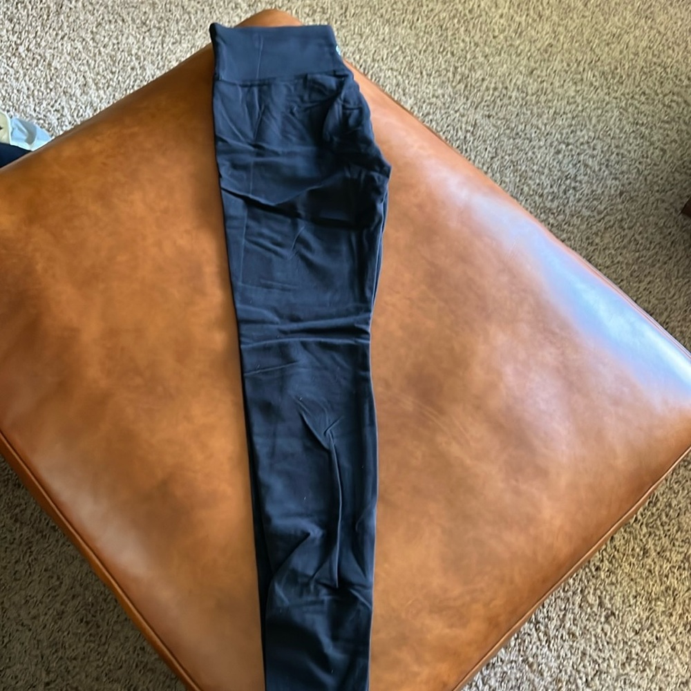 Lululemon full length Wunder under, 28”, 10, black